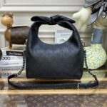 Replica Louis Vuitton Why Knot Black