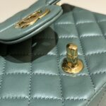 20221017_i1666021369_4795_6.jpg CHANEL Classic Flap 17cm Green - premium superclone handbag