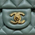 20221017_i1666021369_5109_4.jpg CHANEL Classic Flap 17cm Green - designer handbag clone