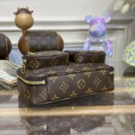 Replica Louis Vuitton Utility Crossbody