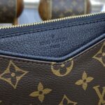 Replica Louis Vuitton Pallas Clutch Black