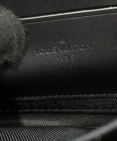 Fake Louis Vuitton Alpha Messenger Black - high-quality designer bag dupe