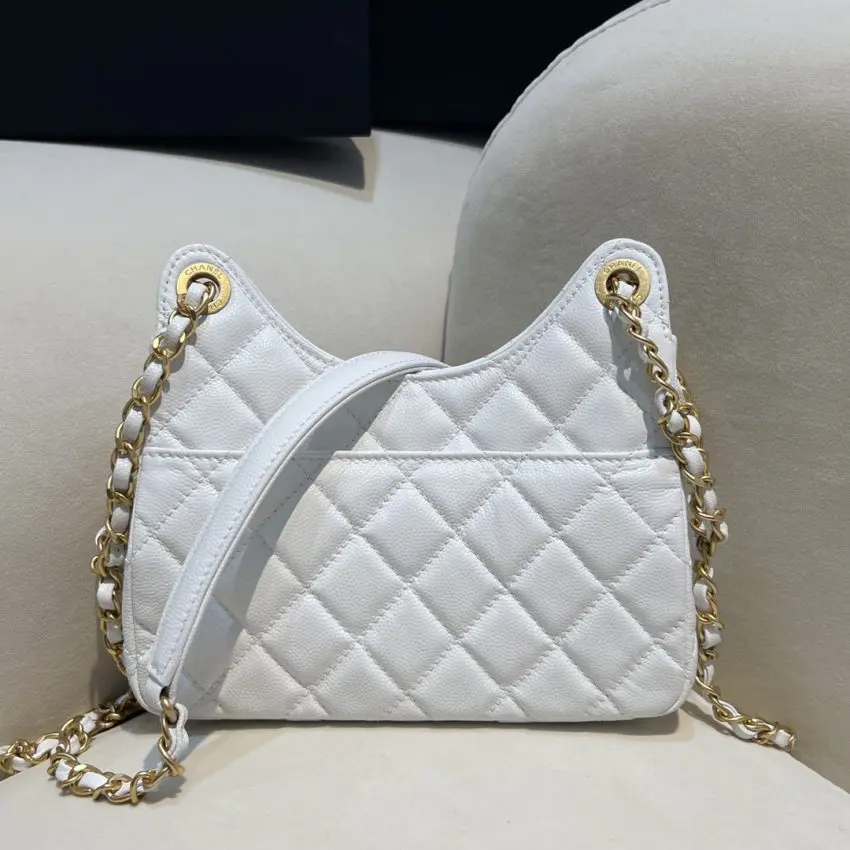 20230430_i1682842497_7738_2.jpg Replica CHANEL 23c Hobo Small White