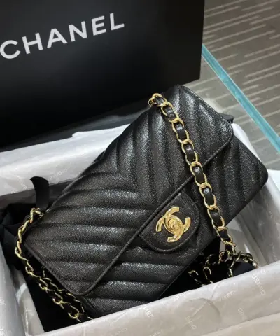 CHANEL Classic Flap V 20cm - best quality fake designer bag