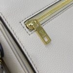 Replica Louis Vuitton Oxford Beige