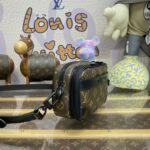 20231001_i1696167420_474_2.jpg Replika Louis Vuitton Alpha Messenger Brown Canvas
