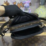 20231001_i1696167420_5722_8.jpg Replika torebki Louis Vuitton Alpha Messenger Brown Canvas – niedroga luksusowa replika torebki