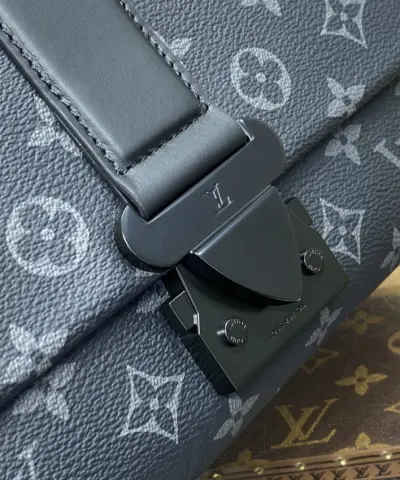 Fake Louis Vuitton S – Cape Messenger Black - 1:1 premium replica handbag