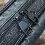 Replica Louis Vuitton Steamer Messenger Black - high-quality designer bag dupe