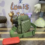 Replica Louis Vuitton Trio Messenger Green