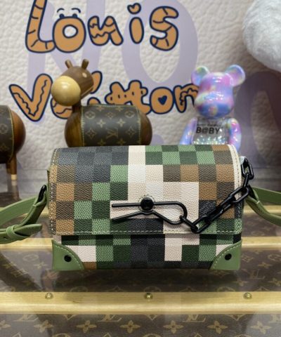Replica Louis Vuitton Steamer Wearable Wallet - 1:1 premium replica handbag