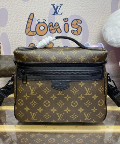Fake Louis Vuitton Trail Messenger Bag - elite factory replica handbag