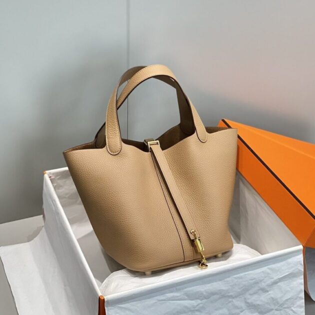 Replica Hermès Picotin Lock Milk Tea
