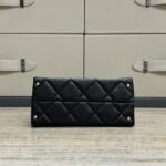 CHANEL 23k Kelly Handle 21cm - high-quality designer bag dupe
