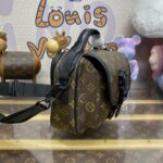 Replica Louis Vuitton Quest Messenger - elite factory replica handbag