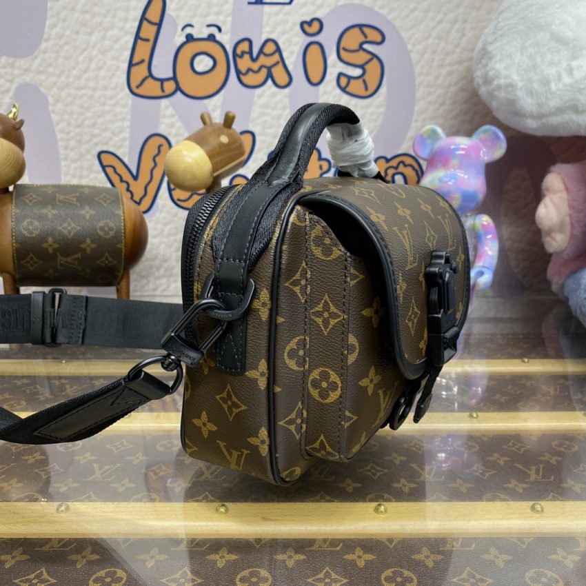 img_1698de7a_20240417_i1713354882_4862_7.jpg Louis Vuitton Quest Messenger