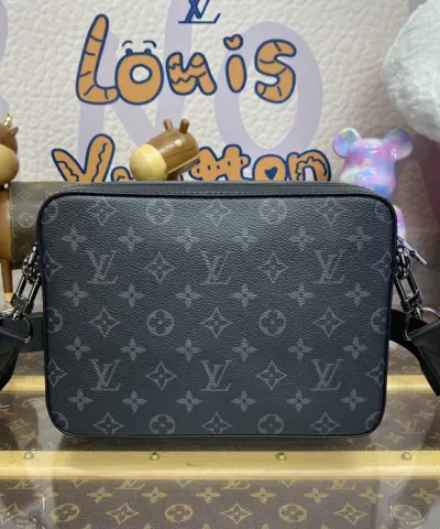 Replica Louis Vuitton Trio Messenger Grey - top-grade luxury bag dupe