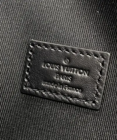 Replica Louis Vuitton Wearable Wallet Black - high-end replica designer purse