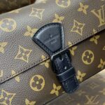 Replica Louis Vuitton Montsouris Wearable Wallet