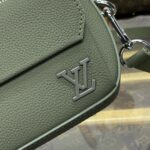 Replica Louis Vuitton Pilot Wearable Wallet Green - high-end replica designer purse