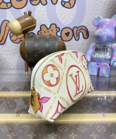Replica Louis Vuitton Pochette Cosmétique Orange - designer handbag clone