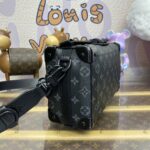 img_1698de7a_20240721_i1721561278_6136_6.jpg Replica Louis Vuitton Soul Trunk East West Nero - borsa replica premium 1:1