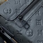 Replica Louis Vuitton S – Cape Messenger Full Black - top-grade luxury bag dupe