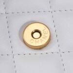 CHANEL 23B パールホワイト ハンドルバッグ - 高品質デザイナーバッグの偽物