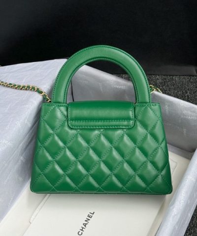 CHANEL 23k Kelly Green - ultra-realistic fake purse