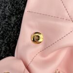 CHANEL 22 Medium Handbag Pink