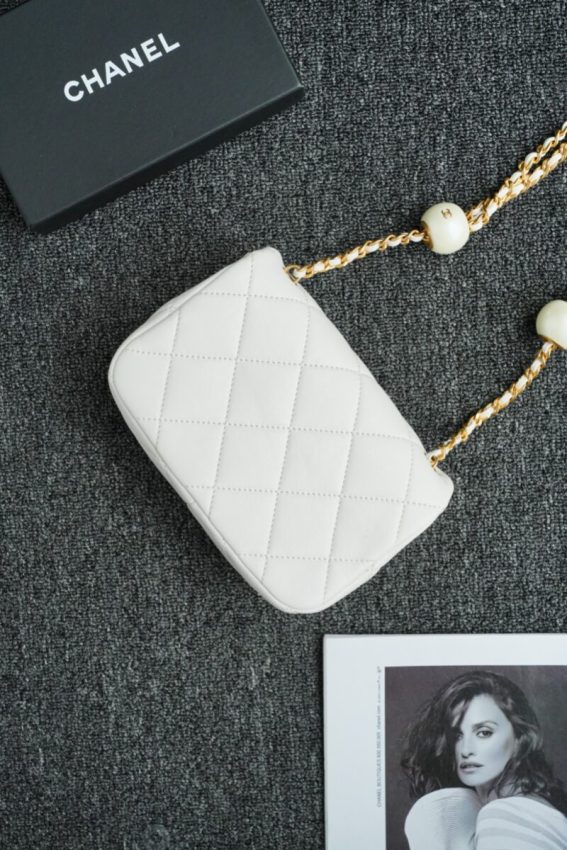wsxcWeb_6e471929_o_1htr8242l1co810gqc42a7kash1.jpeg CHANEL CF Double Pearl White