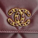 CHANEL 19 Wallet on Chain - 1:1 premium replica handbag