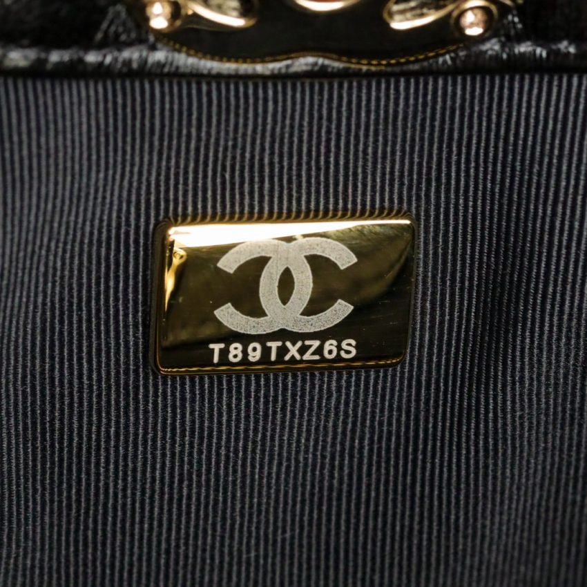 wsxcWeb_6e471929_o_1hvbnphqhqaee6j1rbojkkh3v4.jpeg CHANEL 24s Horizontal Small Black