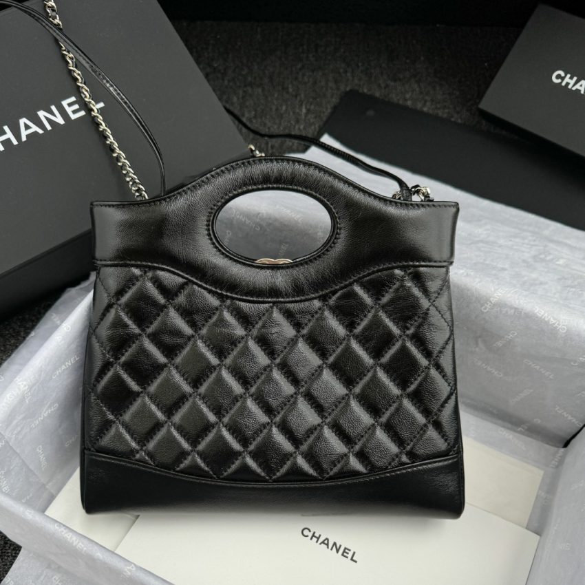 wsxcWeb_6e471929_o_1hvbnphqimhk12qg5091cvr14l36.jpeg CHANEL 24s Horizontal Small Black