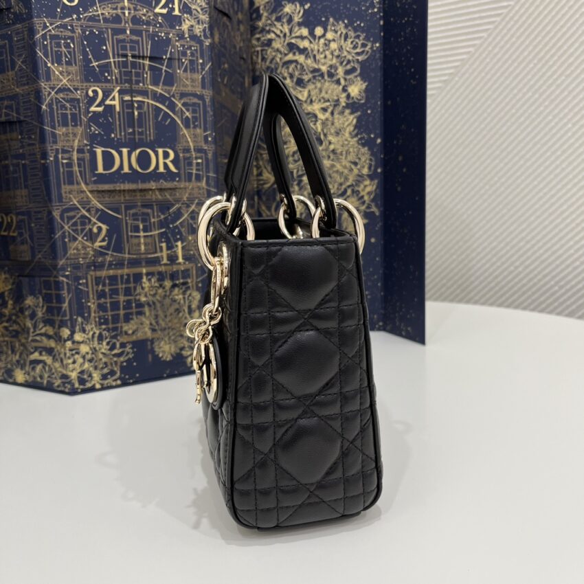 20230209_i1675919645_2766_4.jpg Lady Dior Mini Black
