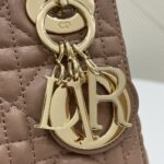 20230209_i1675922191_4596_1.jpg Replika torebki Lady Dior Mini Apricot - elitarna replika torebki fabrycznej