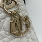 Replika kabelky Lady Dior Mini White - prémiová replika kabelky v měřítku 1:1
