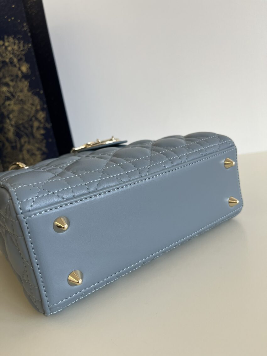 20230716_i1689502132_8440_4.jpg Dior Lady Dior Blue ABC