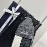 Replica Prada Saffiano Tote Black - top-grade luxury bag dupe