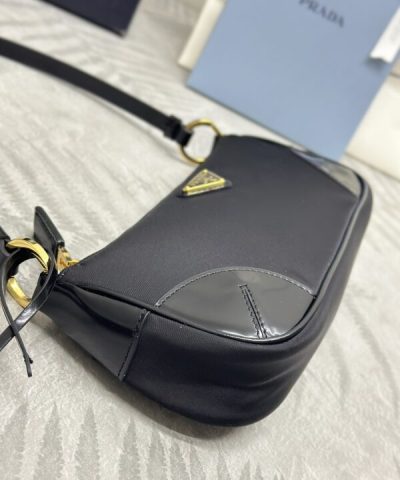 Fake Prada Re – Edition 2002 Nylon - premium superclone handbag