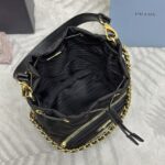 Replica Prada zwarte Re – Nylon bucket bag