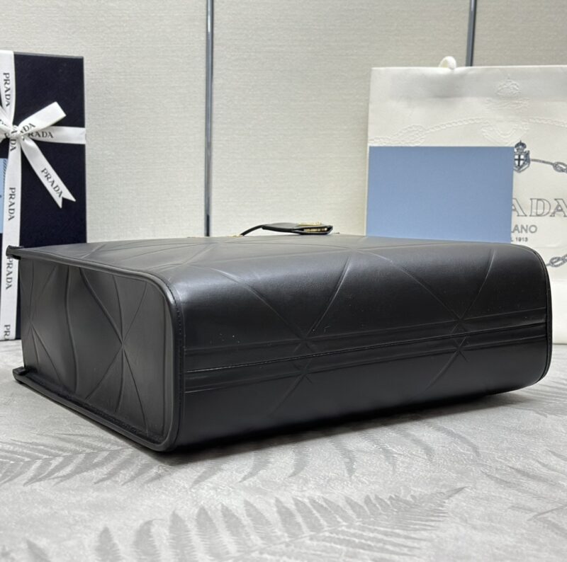 i1711467357_997_4 Prada Symbole Black
