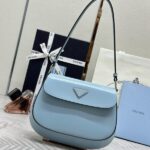 Réplica del bolso Prada Cleo Medium Blue con solapa: réplica de un bolso de diseñador de alta gama.