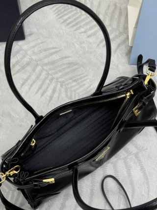i1724264345_8581_7 Prada Naplak Patent Black