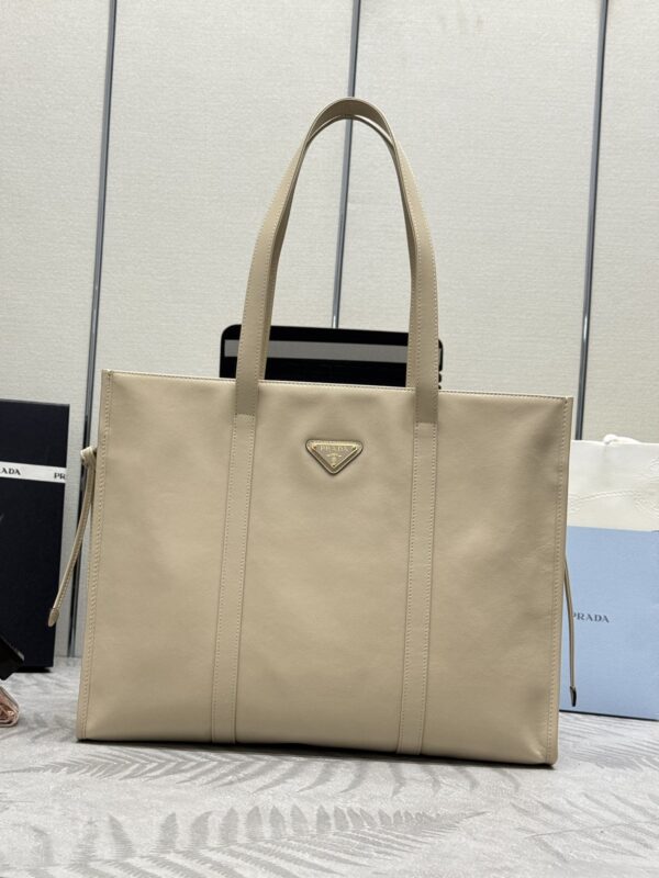 Replica Prada Antique Nappa Tote - affordable designer bags Replica Prada Antique Nappa Tote - affordable designer bags