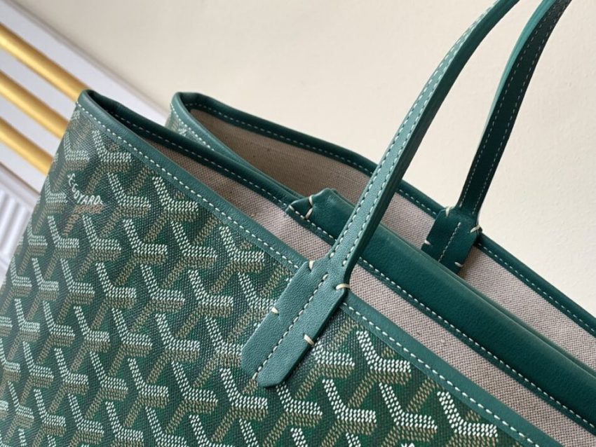 20191015_i1571137001_2505_3.jpg Goyard Isabelle Green