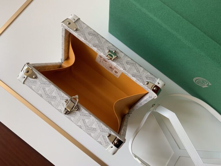 Goyard Minaudière Trunk Bag White - Image 3