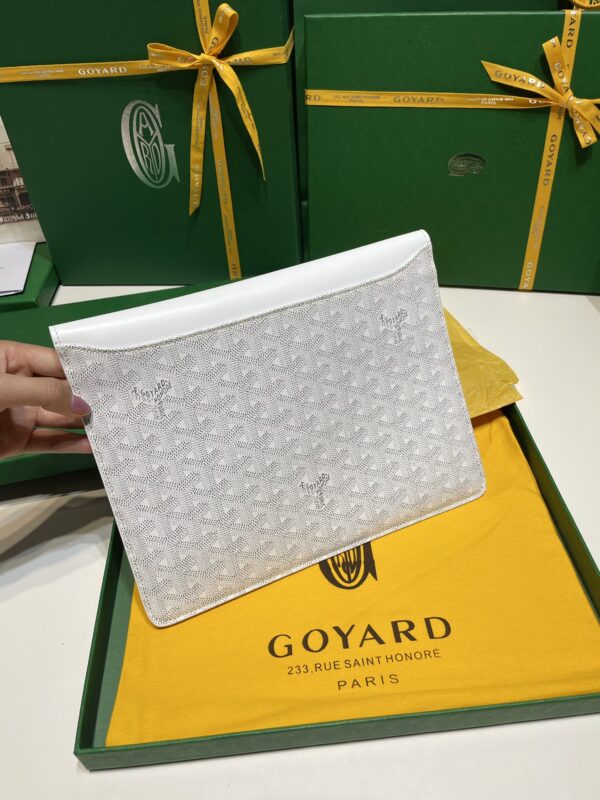 20210616_i1623855370_453_5.jpg Goyard Camond Pouch White