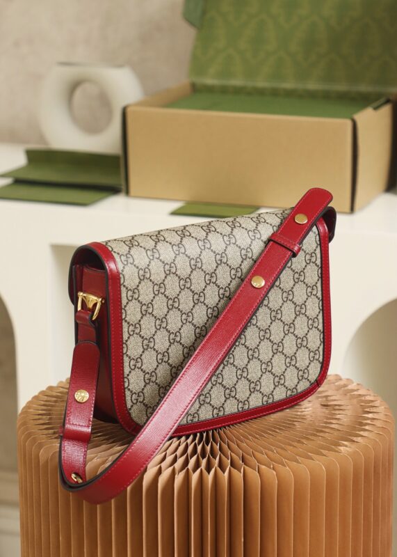 20210621_i1624269716_2534_4.jpg Gucci Horsebit 1955 Classic Red