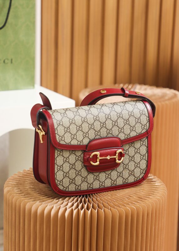 20210621_i1624269716_7621_1.jpg Gucci Horsebit 1955 Classic Red
